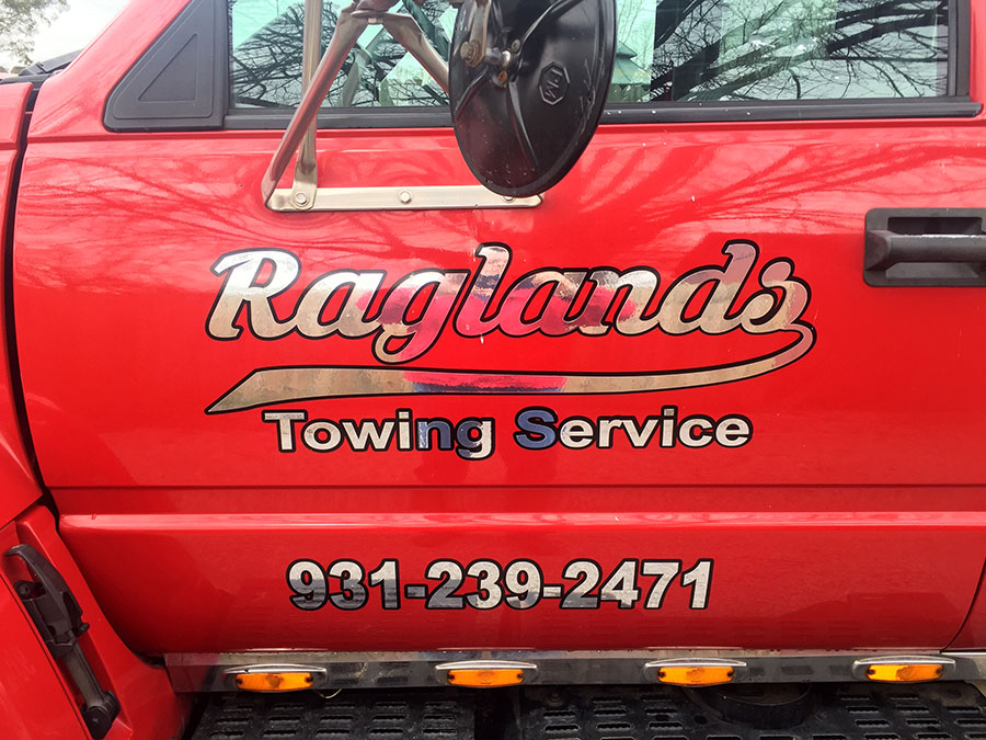 Raglands_Wrecker_Truck_Service_Photo